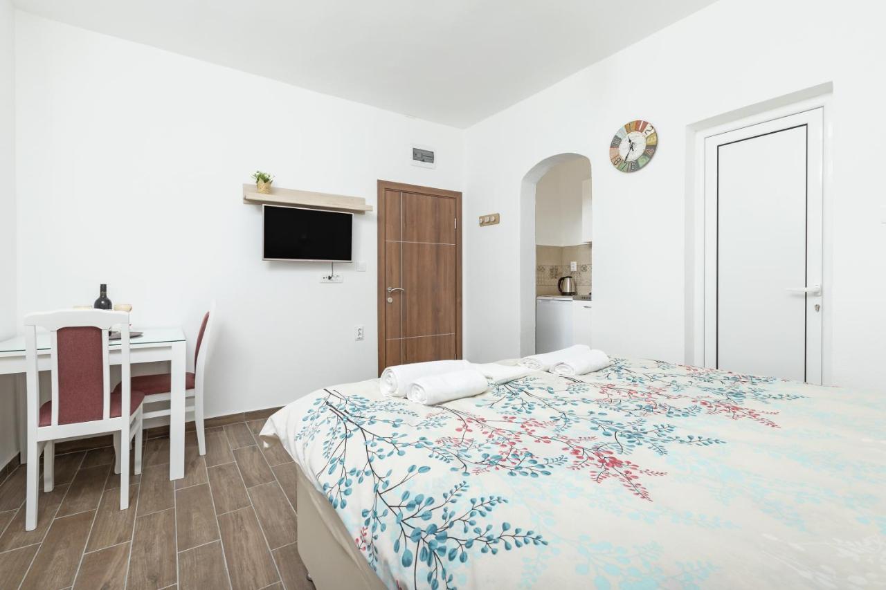 Apartments Natasa 拉多维奇 外观 照片